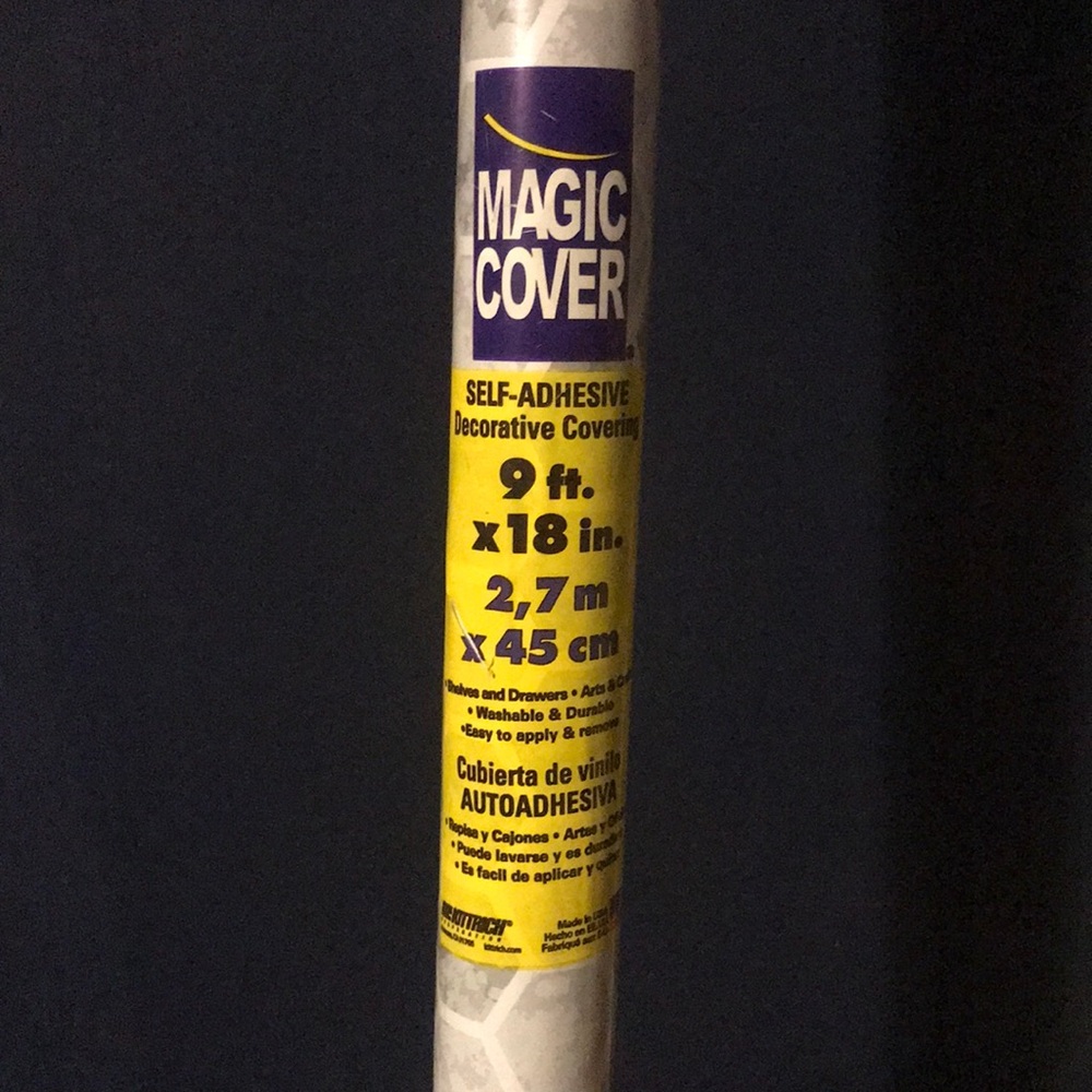Self adhesive decorative covering 9‘ x 18“
